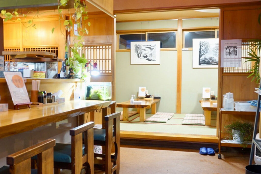 桃華楼支店店内