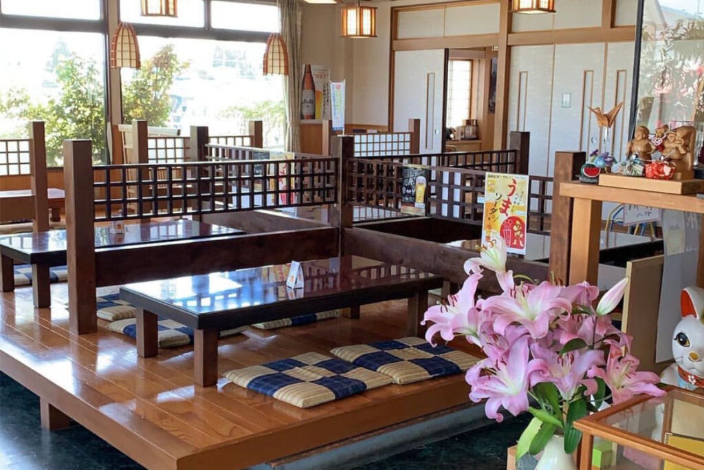 八千代店内